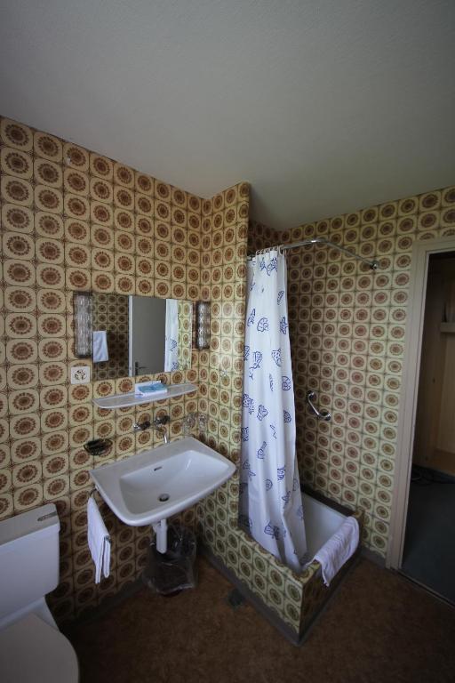 Gasthaus Zum Kreuz Meggen Exteriör bild